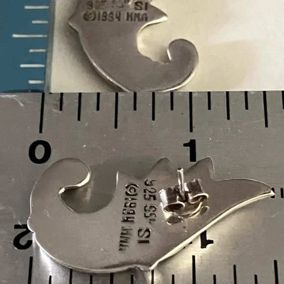 SSI 1994 MMA sterling silver abstract design post earrings - Picture 2 of 6